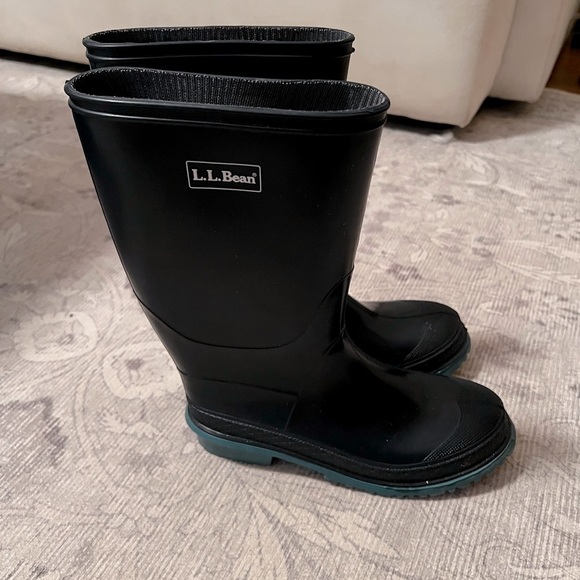 L.L. Bean Kids Blue Waterproof Boots Size 4 - Picture 1 of 8